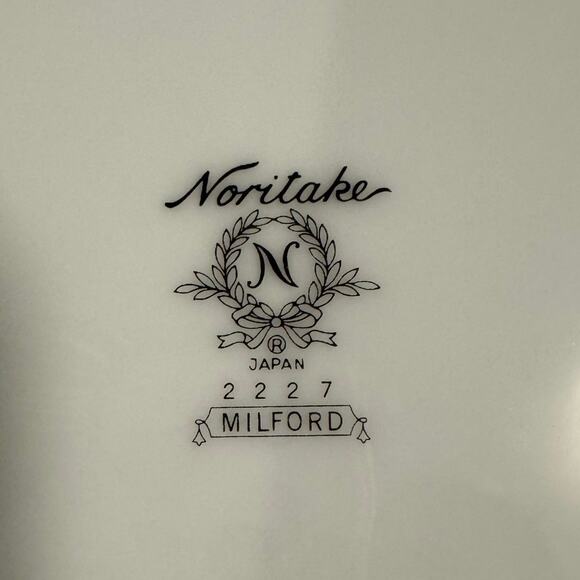 Noritake Japan Vintage China 10.5” Dinner Plates 2227 Set of 6, Made 1973-1984 - Picture 2 of 6